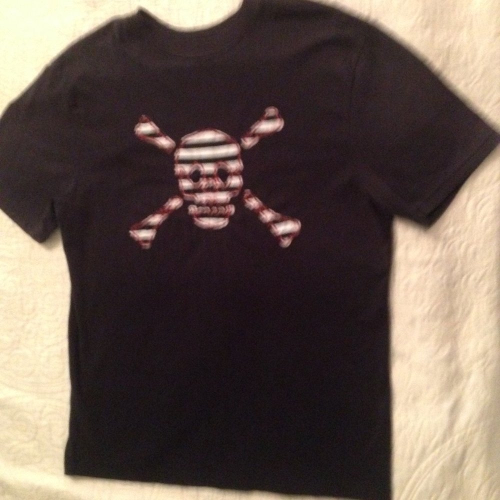 Disney Pirates of the Caribbean Tee Shirt
